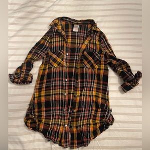 No boundaries flannel. Size m.
